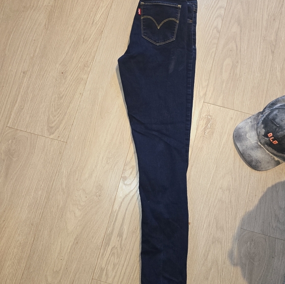 Levi - dark skinny jeans - Picture 3 of 3